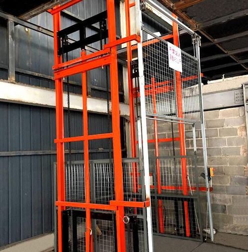 導軌式升降機在工廠與閣樓貨物運輸中的應用
